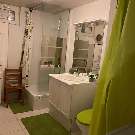Disney Urban Flat * סן-תיבאו-דה-וינייה